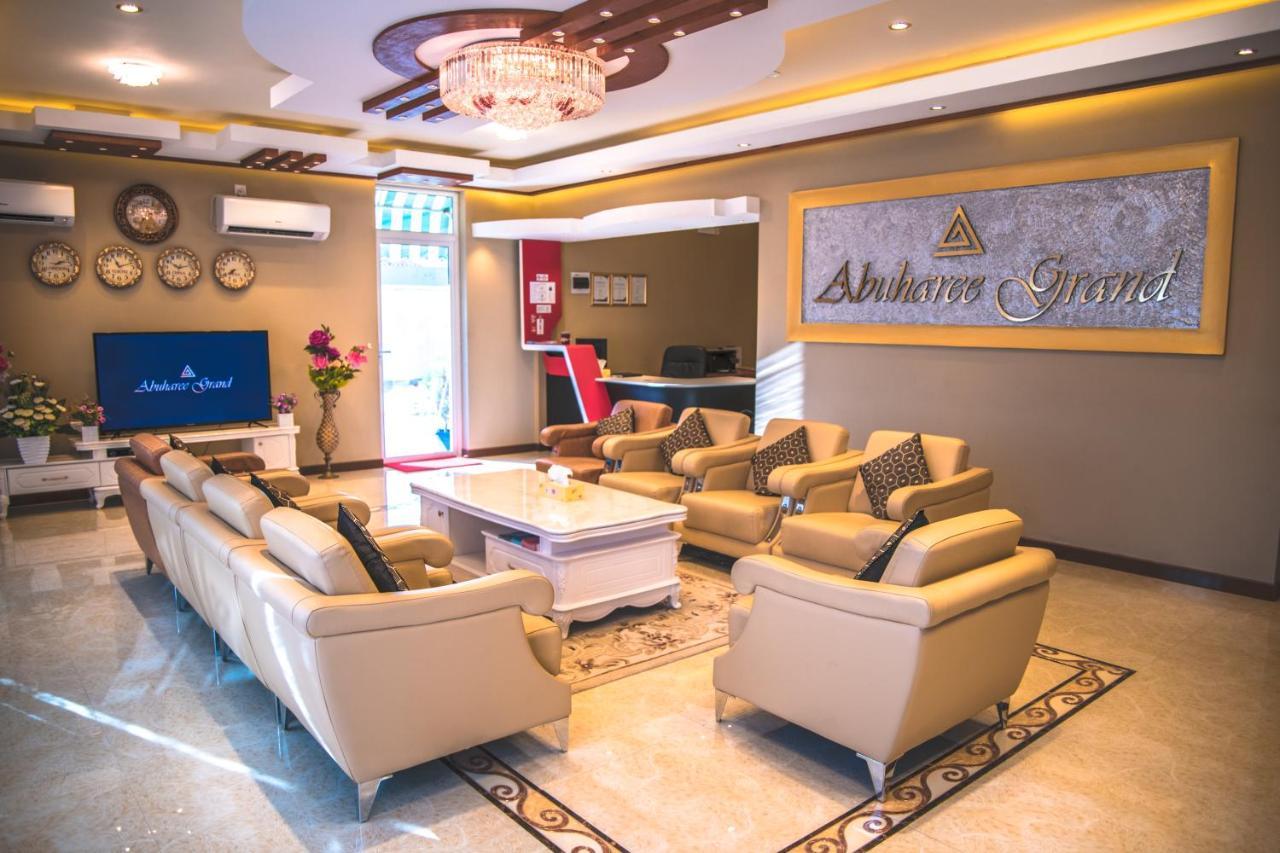 Hotel Abuharee Grand Addu City Exterior foto