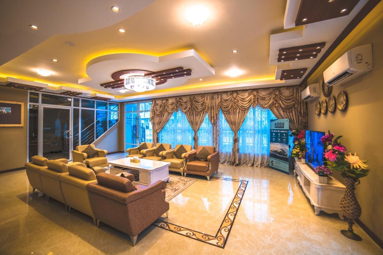 Hotel Abuharee Grand Addu City Exterior foto