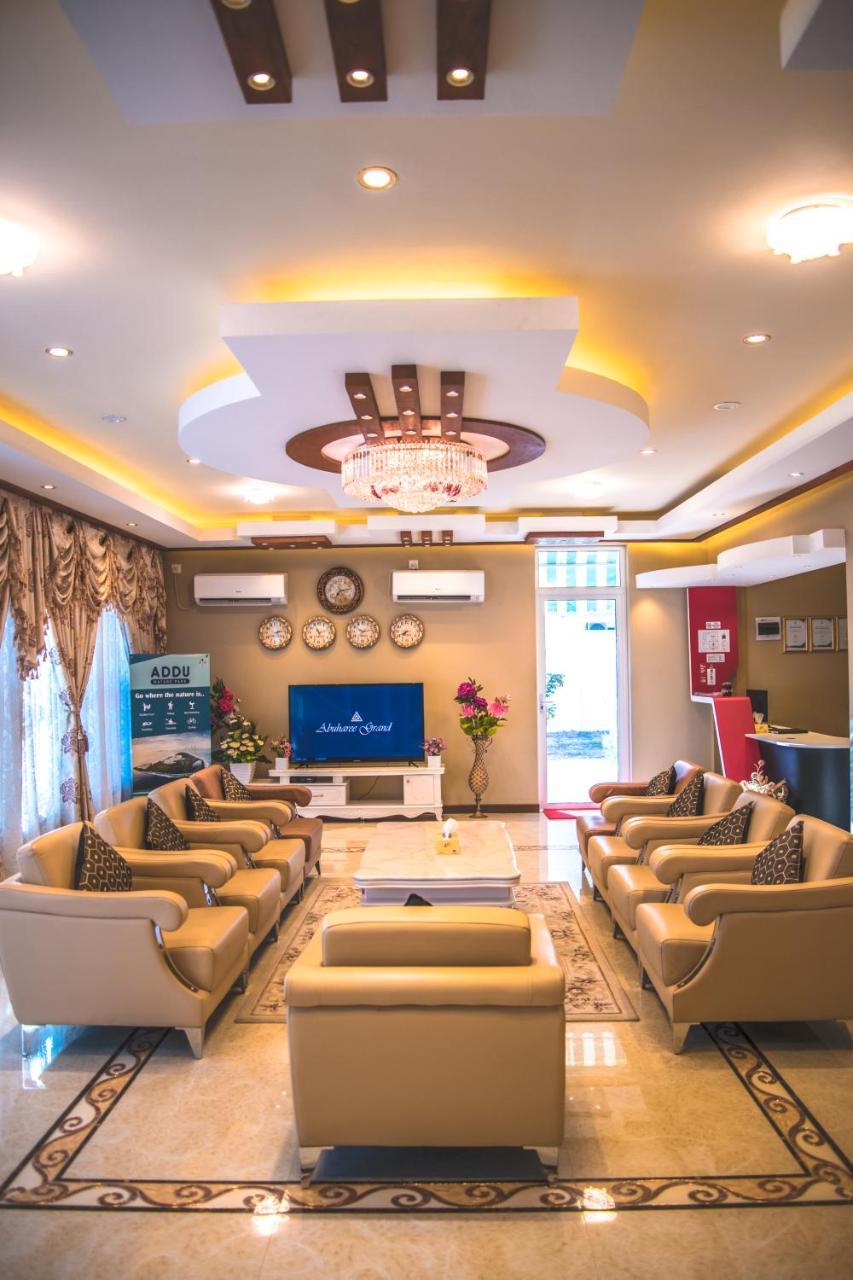 Hotel Abuharee Grand Addu City Exterior foto